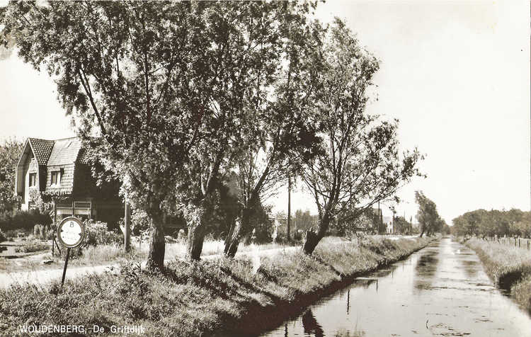 De Woudenbergse Grift richting Leusden t.h.v. de
Zeisterweg

Wat nu de…